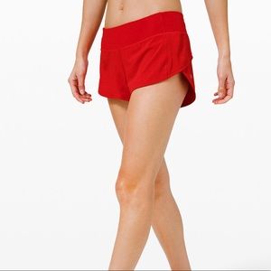Red lulu lemon speed up short 2.5